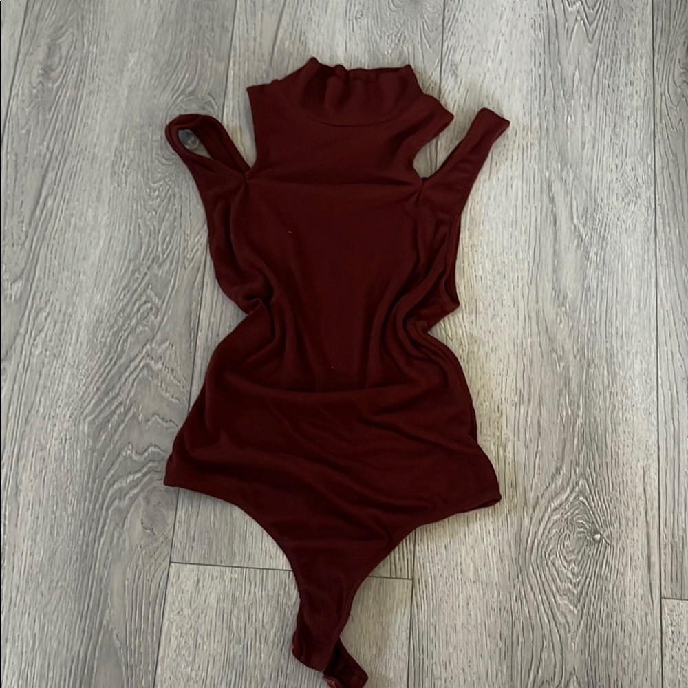 Sleeveless Turtleneck Bodysuit in Deep Wine